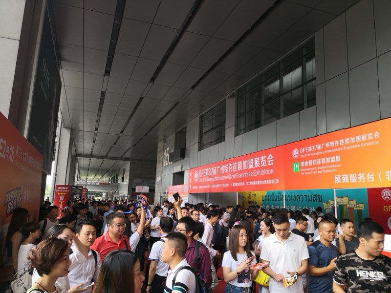 舒适车东莞东站预约车接送