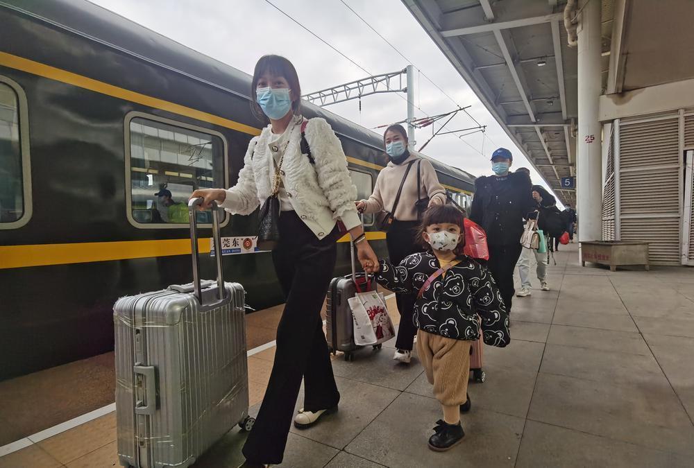 舒适车深圳北包车接送